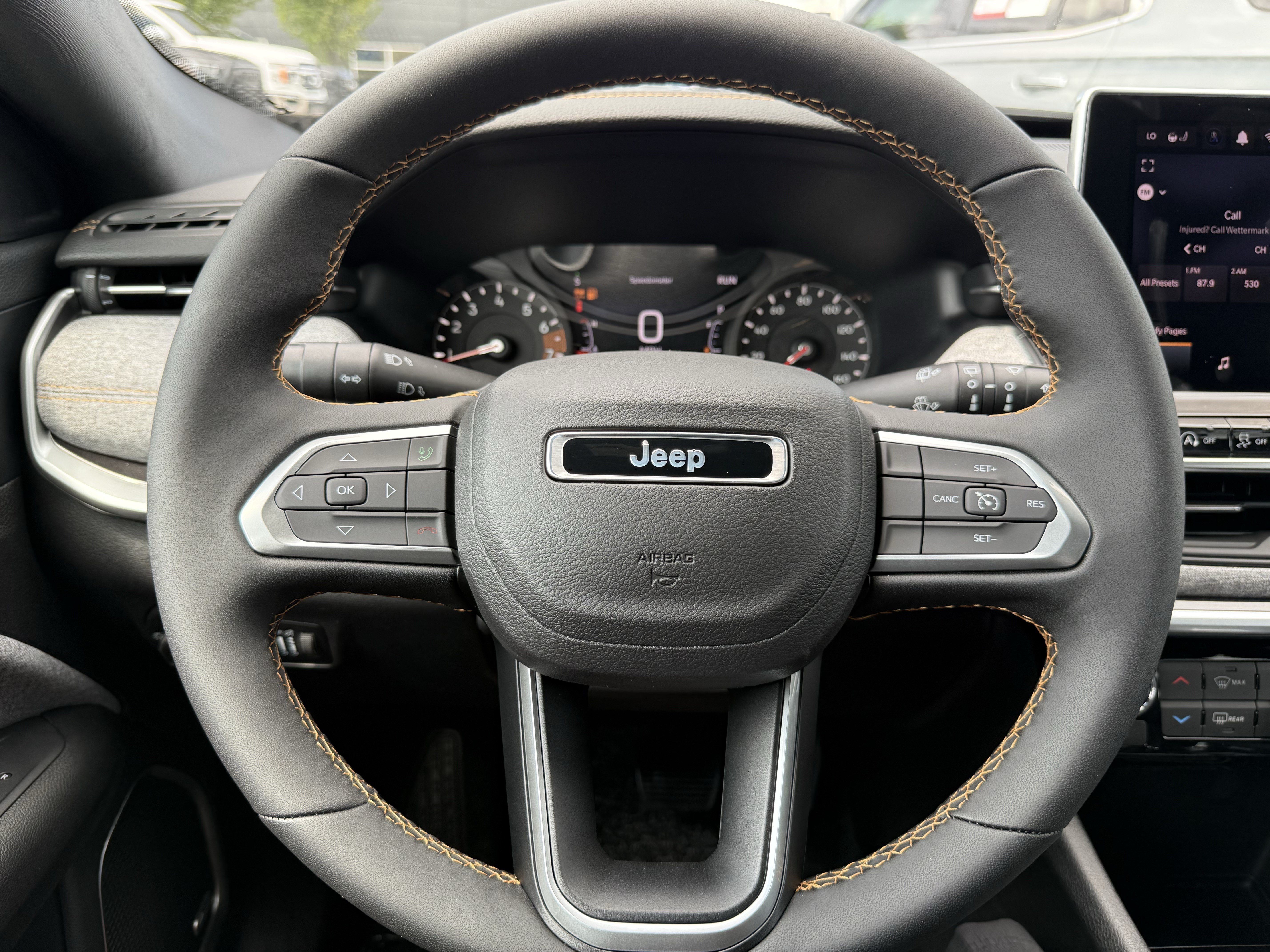 New 2026 Jeep Compass Latitude AWD/4WD image 17