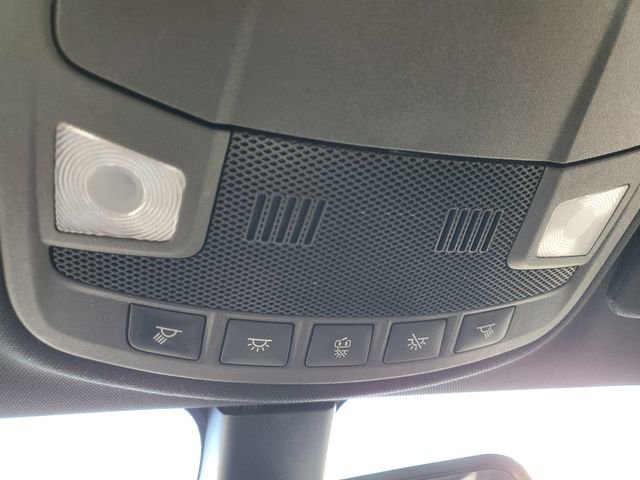 Used 2019 Lincoln Continental Premiere image 27