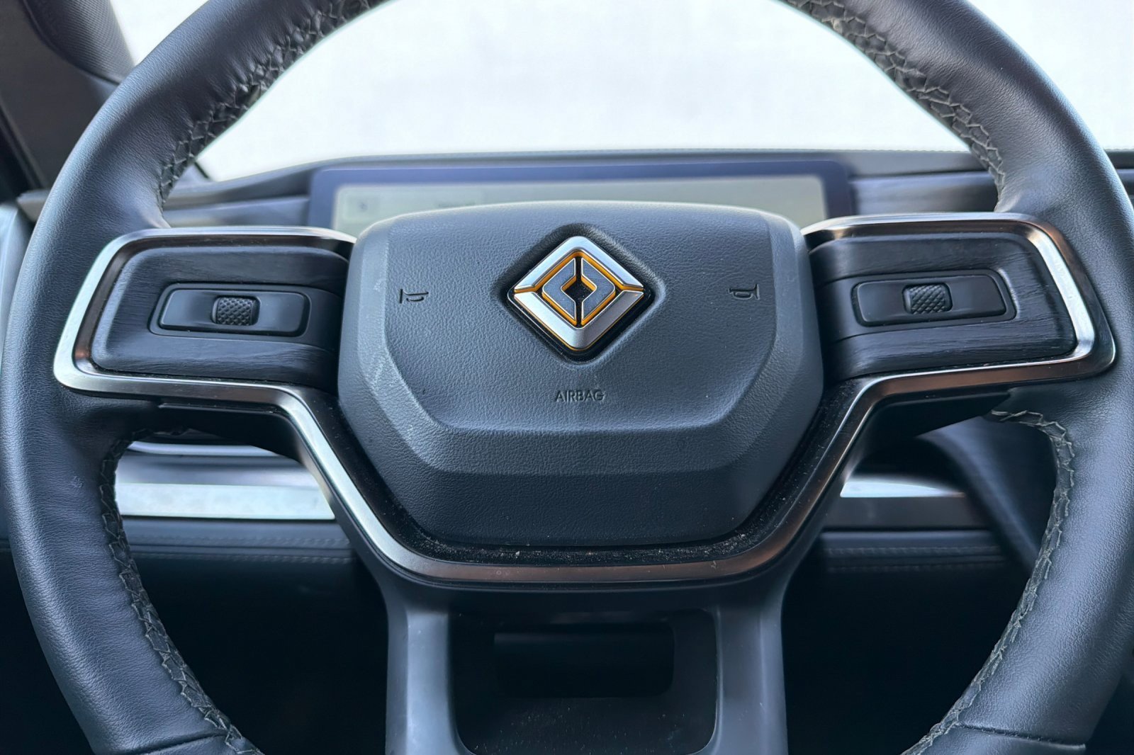 Used 2024 Rivian R1S Adventure image 23