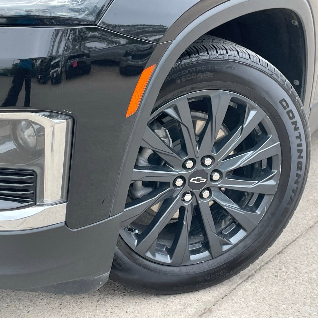Used 2022 Chevrolet Traverse RS FWD image 9