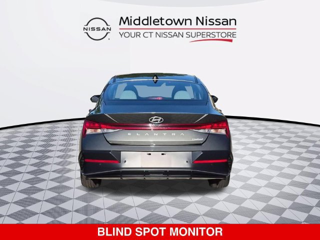 Used 2024 Hyundai Elantra Limited FWD image 4