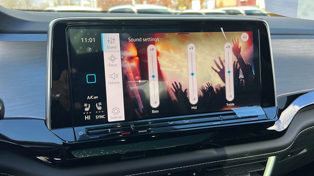 New 2026 Volkswagen Atlas Cross Sport SE image 23