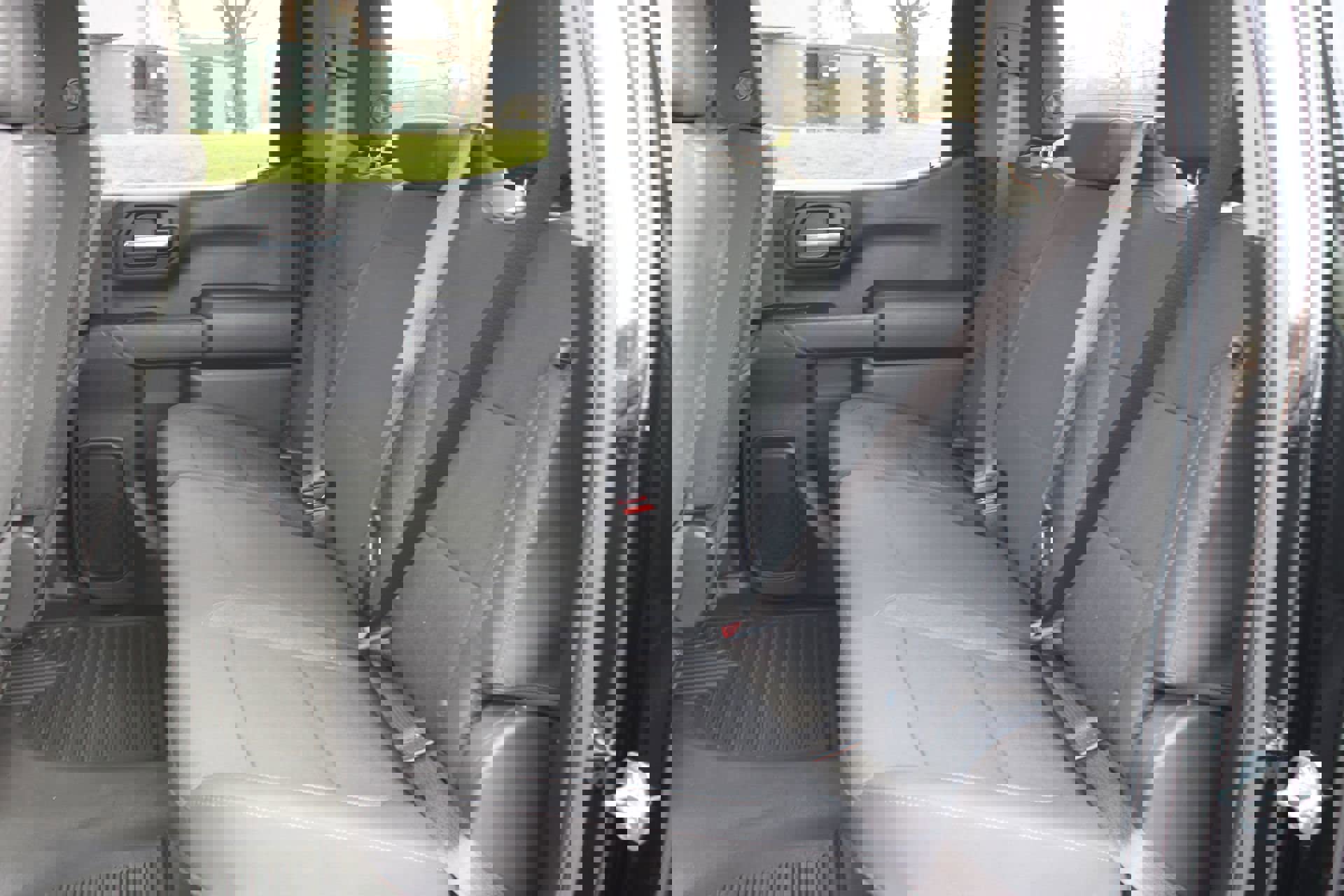 Used 2025 Chevrolet Silverado 1500 Custom Trail Boss w/ Dark Appearance Package image 24