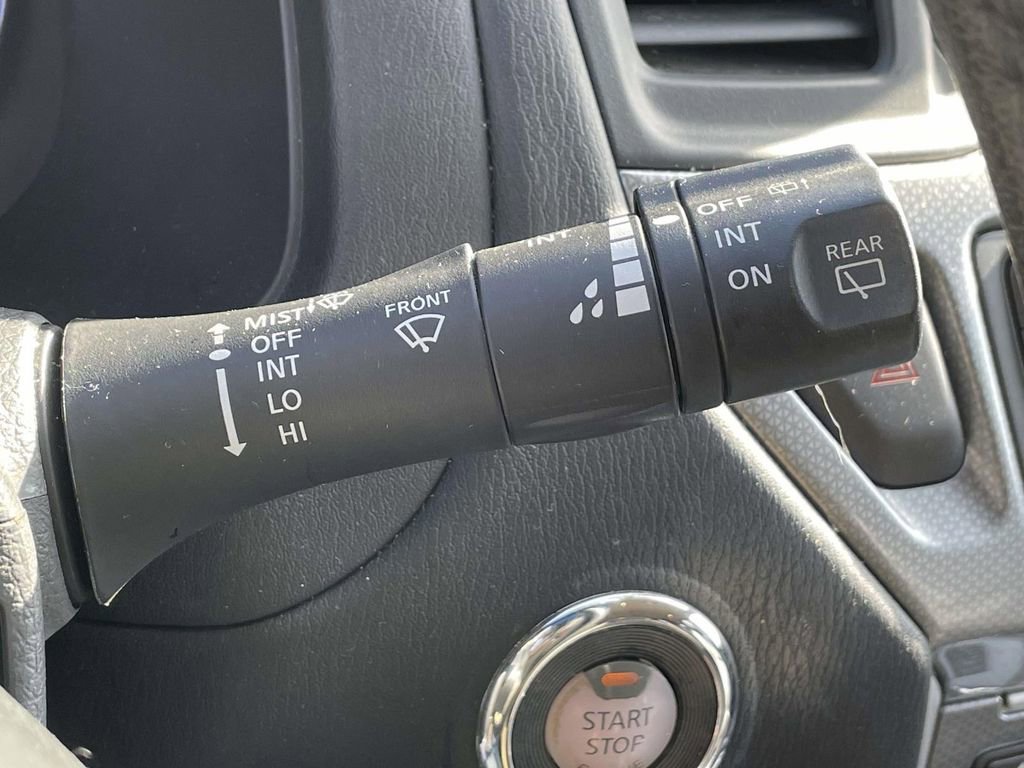 Used 2017 Nissan Pathfinder SL w/ SL Tech Package image 23