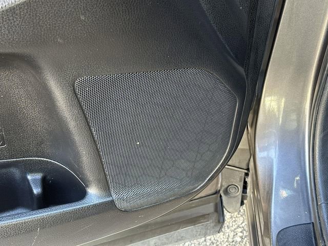 Used 2019 Toyota Highlander LE w/ Carpet Mat Package (TMS) image 22