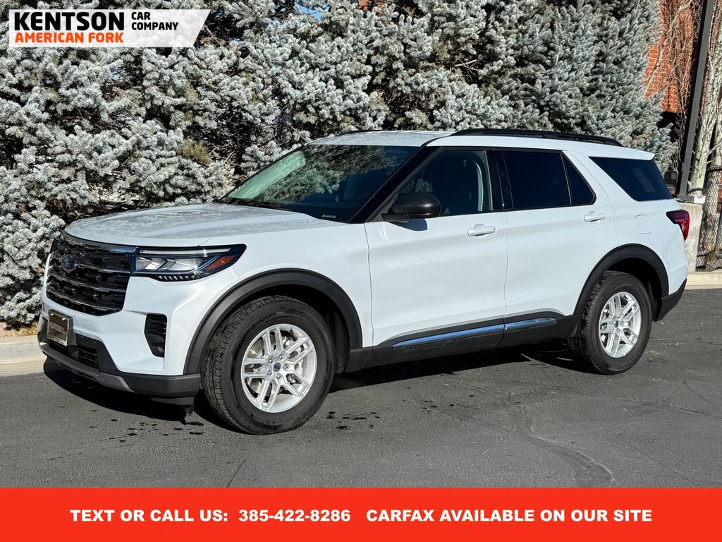 Used 2025 Ford Explorer Active image 1