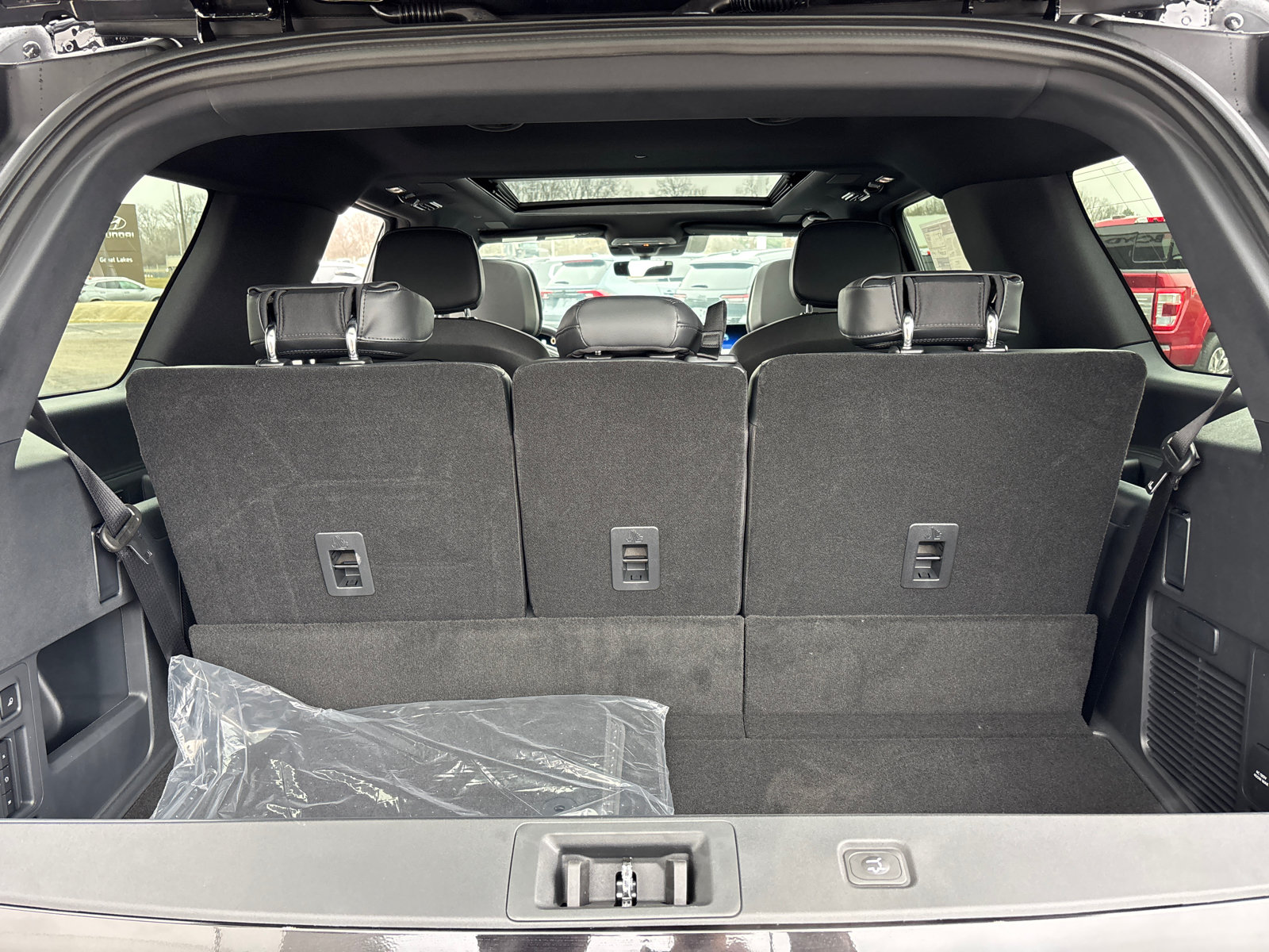 New 2026 Lincoln Navigator Reserve w/ Jet Appearance Package AWD/4WD image 9