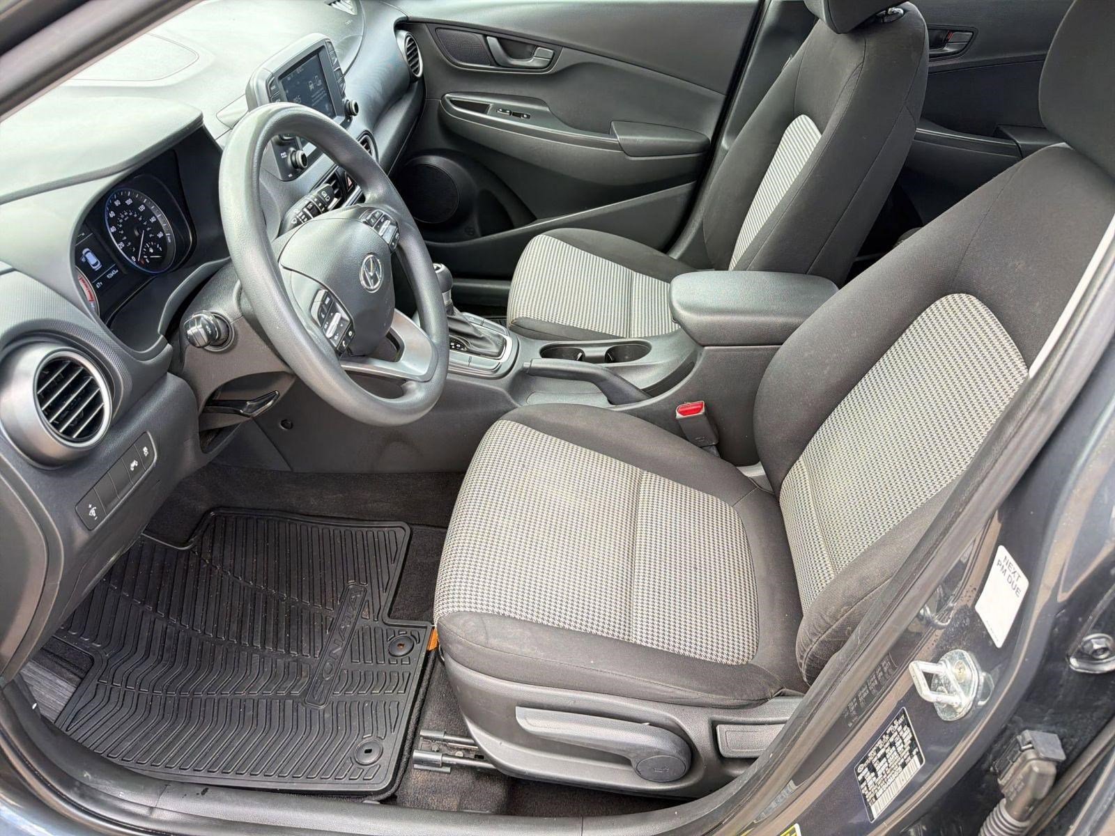 Used 2021 Hyundai Kona SE image 5