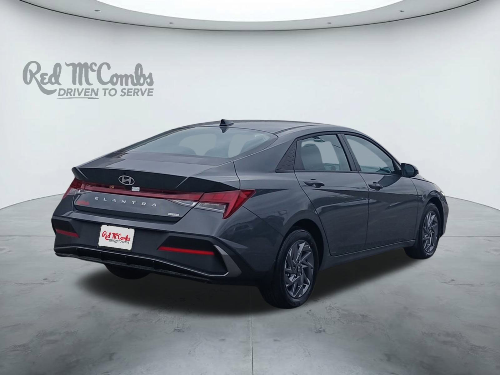 New 2025 Hyundai Elantra Blue image 5