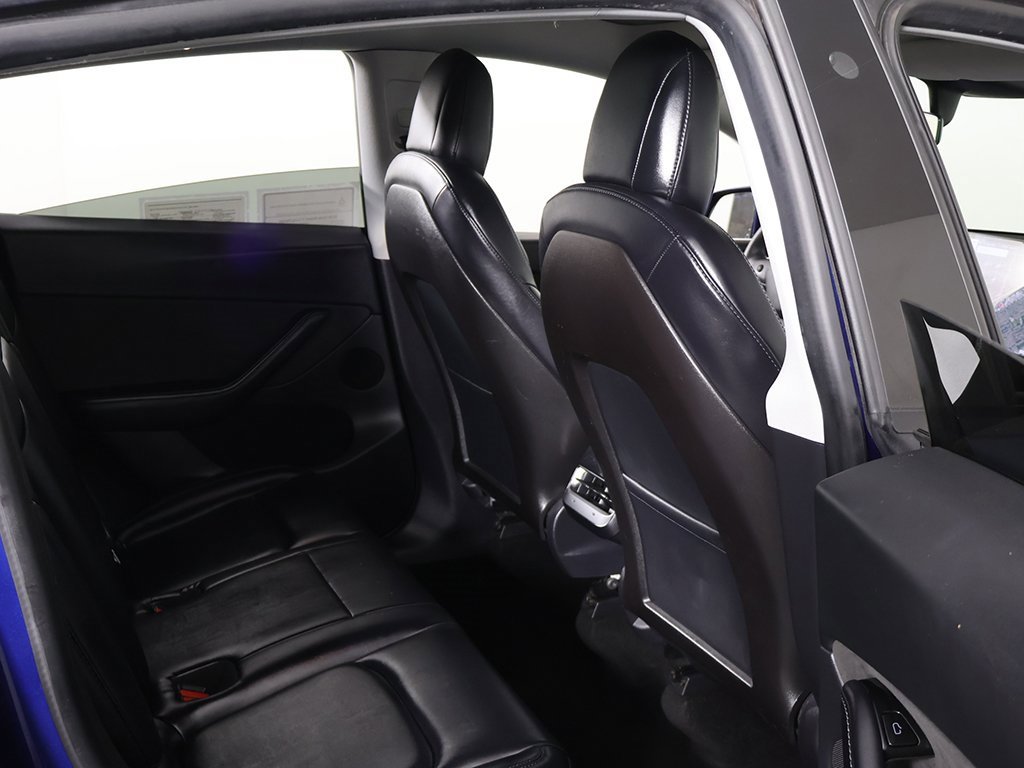 Used 2020 Tesla Model Y Long Range image 30