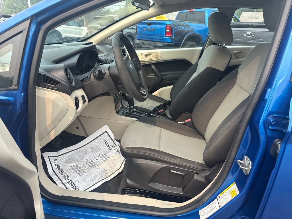 Used 2011 Ford Fiesta S FWD image 19