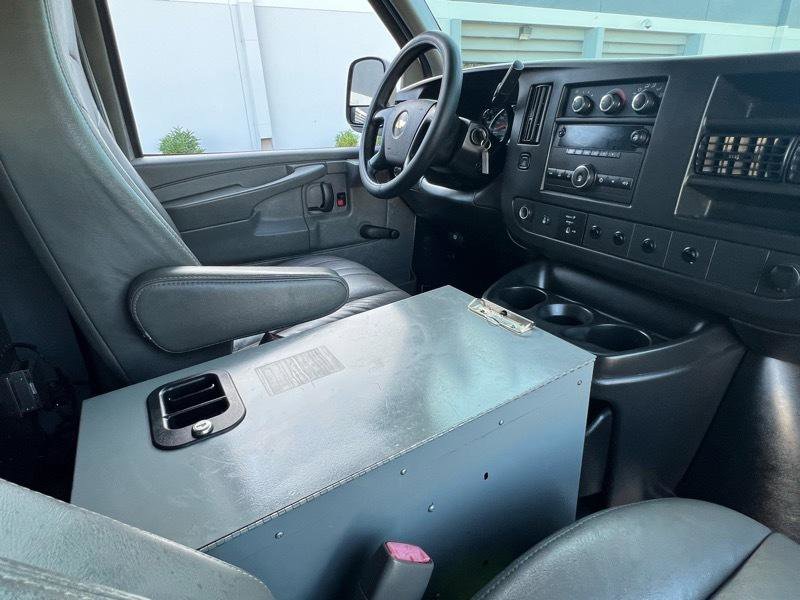 Used 2013 Chevrolet Express 2500 RWD image 14