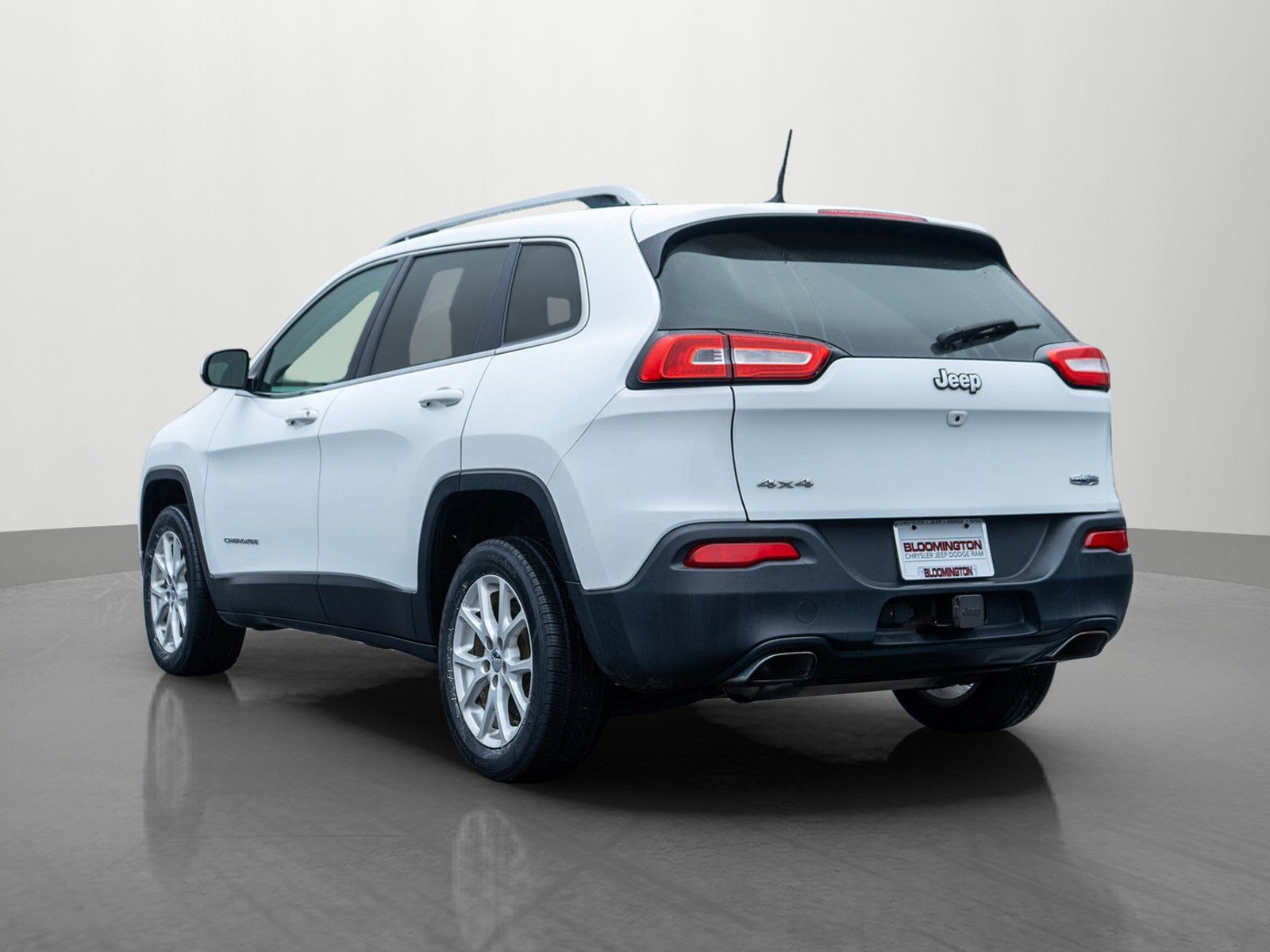 Used 2017 Jeep Cherokee Latitude w/ Cold Weather Group image 5