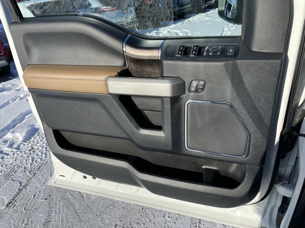 Used 2022 Ford F250 Lariat w/ Chrome Package image 56