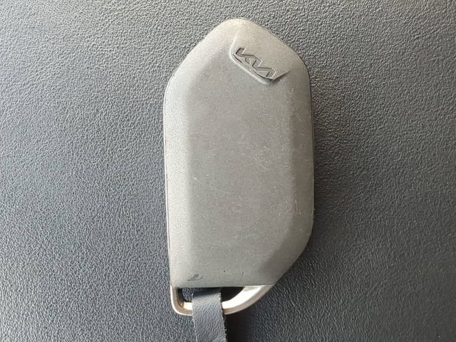 Used 2024 Kia Sorento S FWD image 36