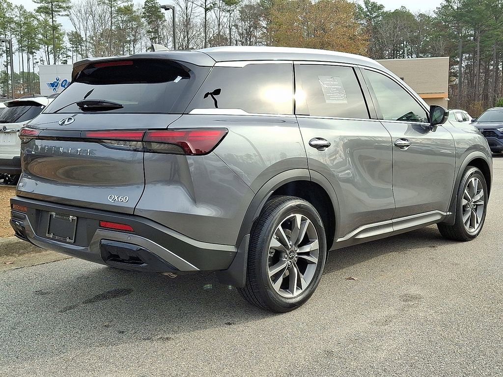 Used 2025 INFINITI QX60 Luxe w/ Vision Package image 6