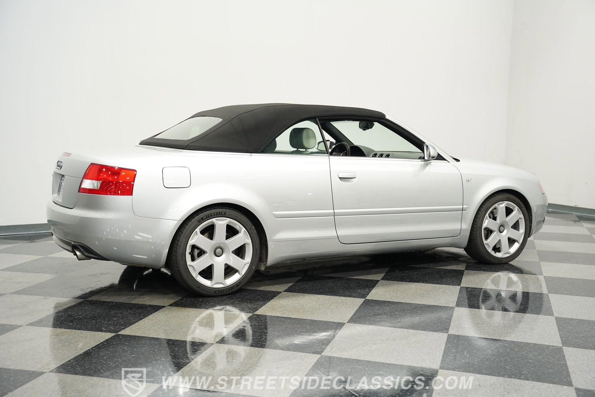 Used 2004 Audi S4 Cabriolet image 13