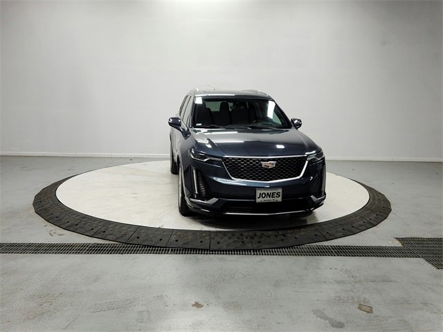 Used 2020 Cadillac XT6 Premium Luxury image 2