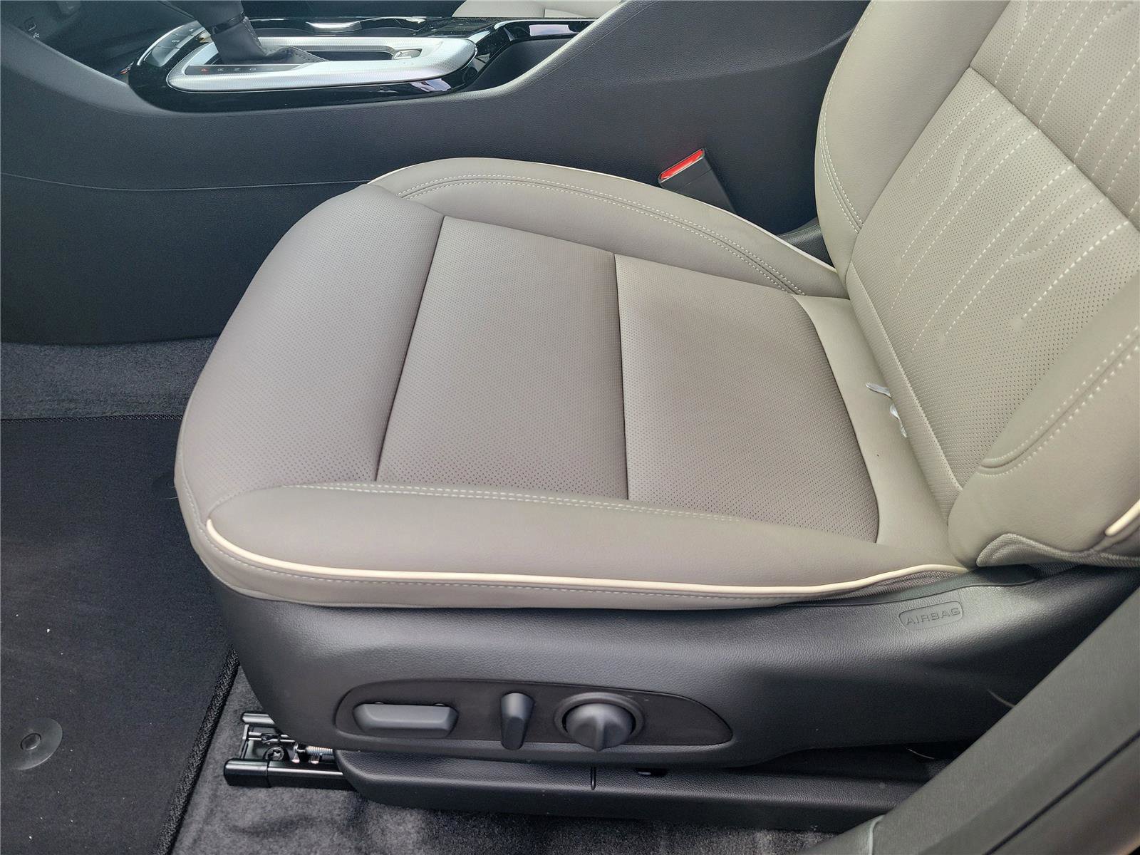 New 2026 Buick Envista Avenir image 22