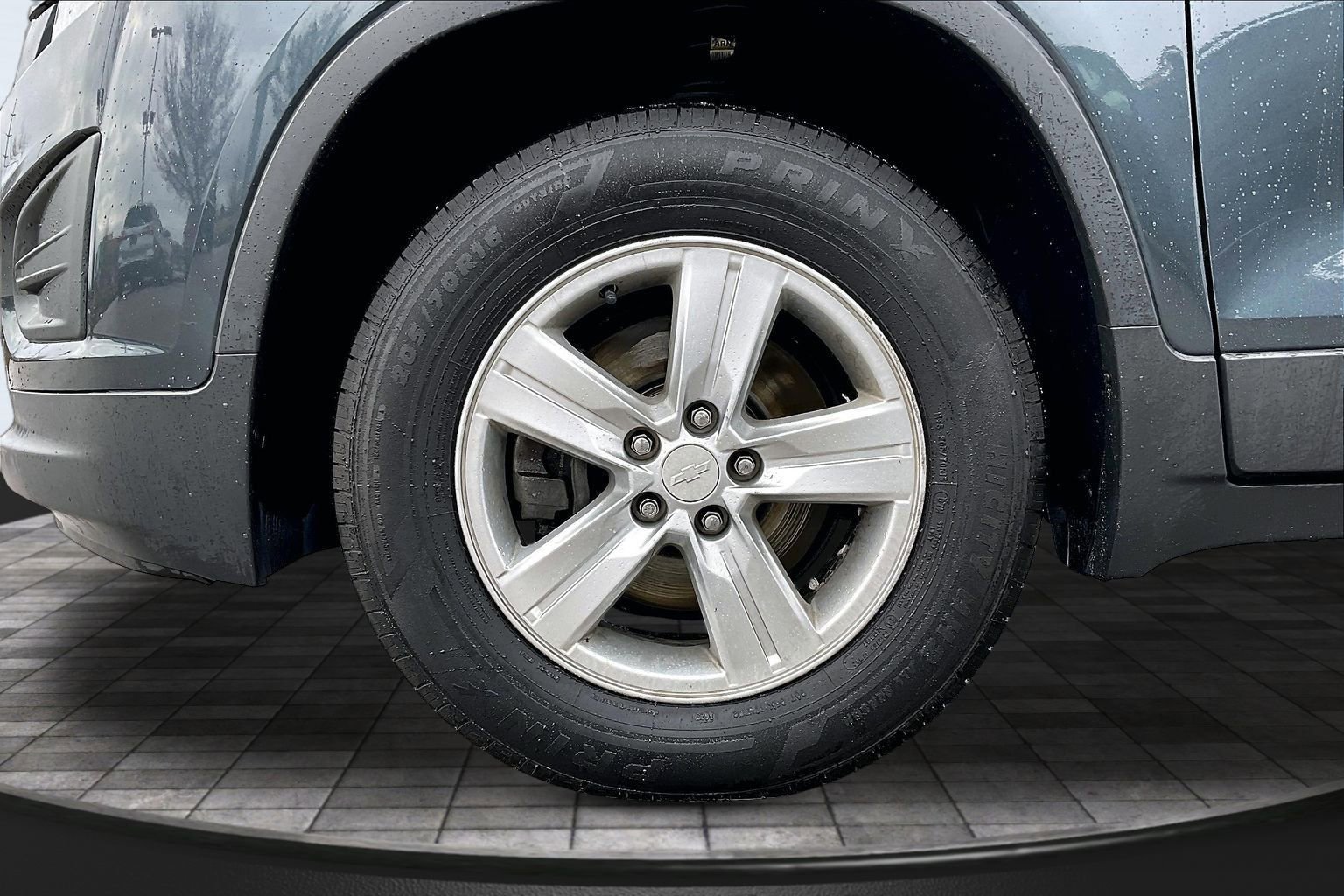 Used 2016 Chevrolet Trax LT w/ LT Sun and Sound Package image 8