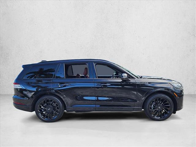 Used 2025 Lincoln Aviator Reserve w/ Jet Appearance Package RWD image 4