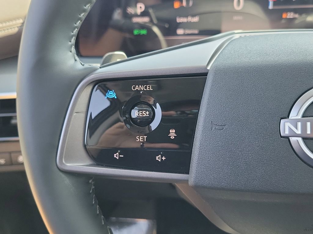 Used 2025 Nissan Murano Platinum w/ Cargo Package AWD/4WD image 7