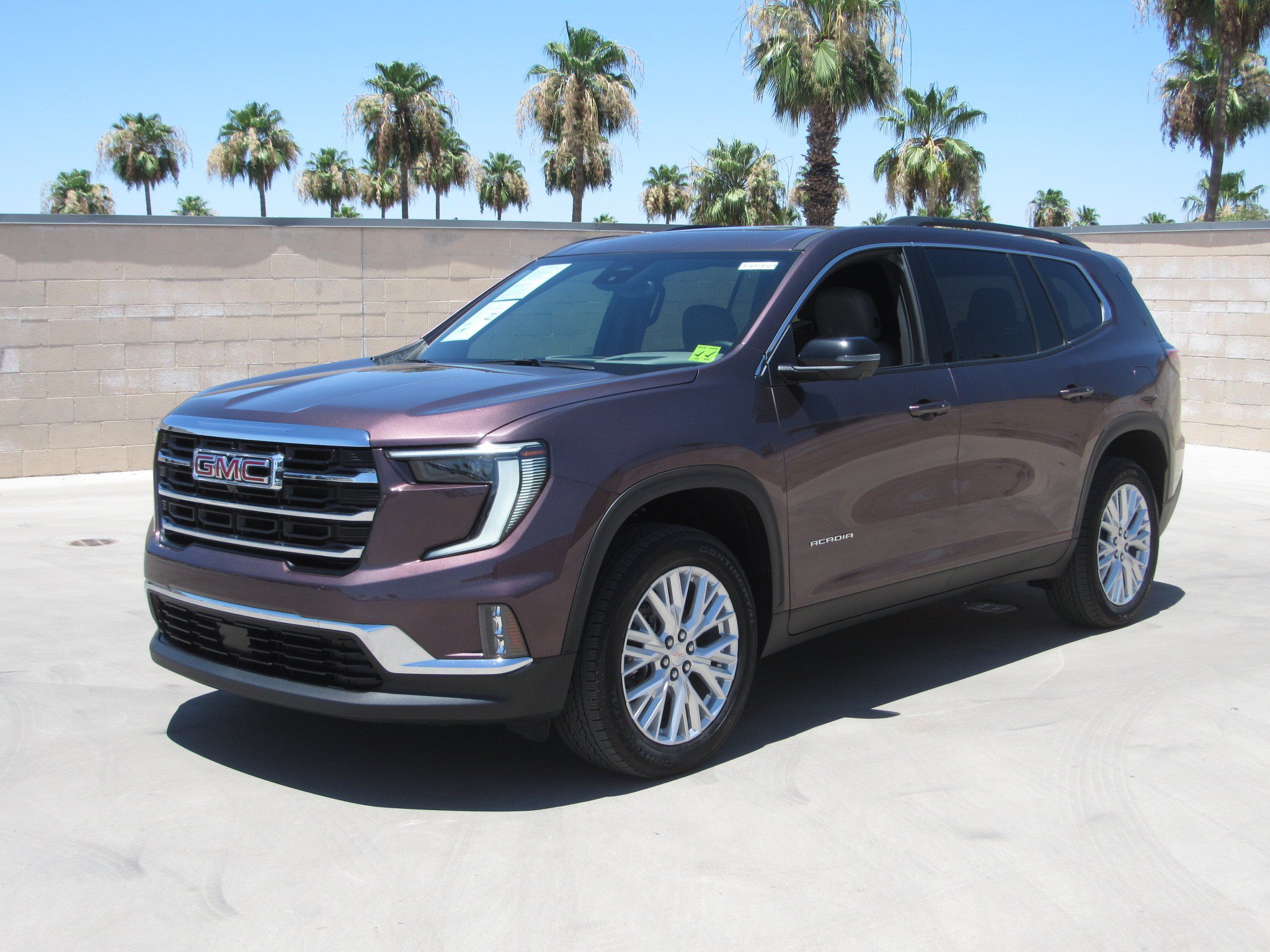 Used 2024 GMC Acadia Elevation w/ Luxury Package