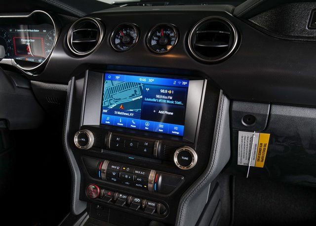 Used 2022 Ford Mustang Shelby GT500 w/ Technology Package image 17