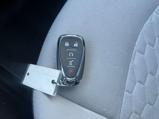 Used 2018 Chevrolet Equinox LT image 29