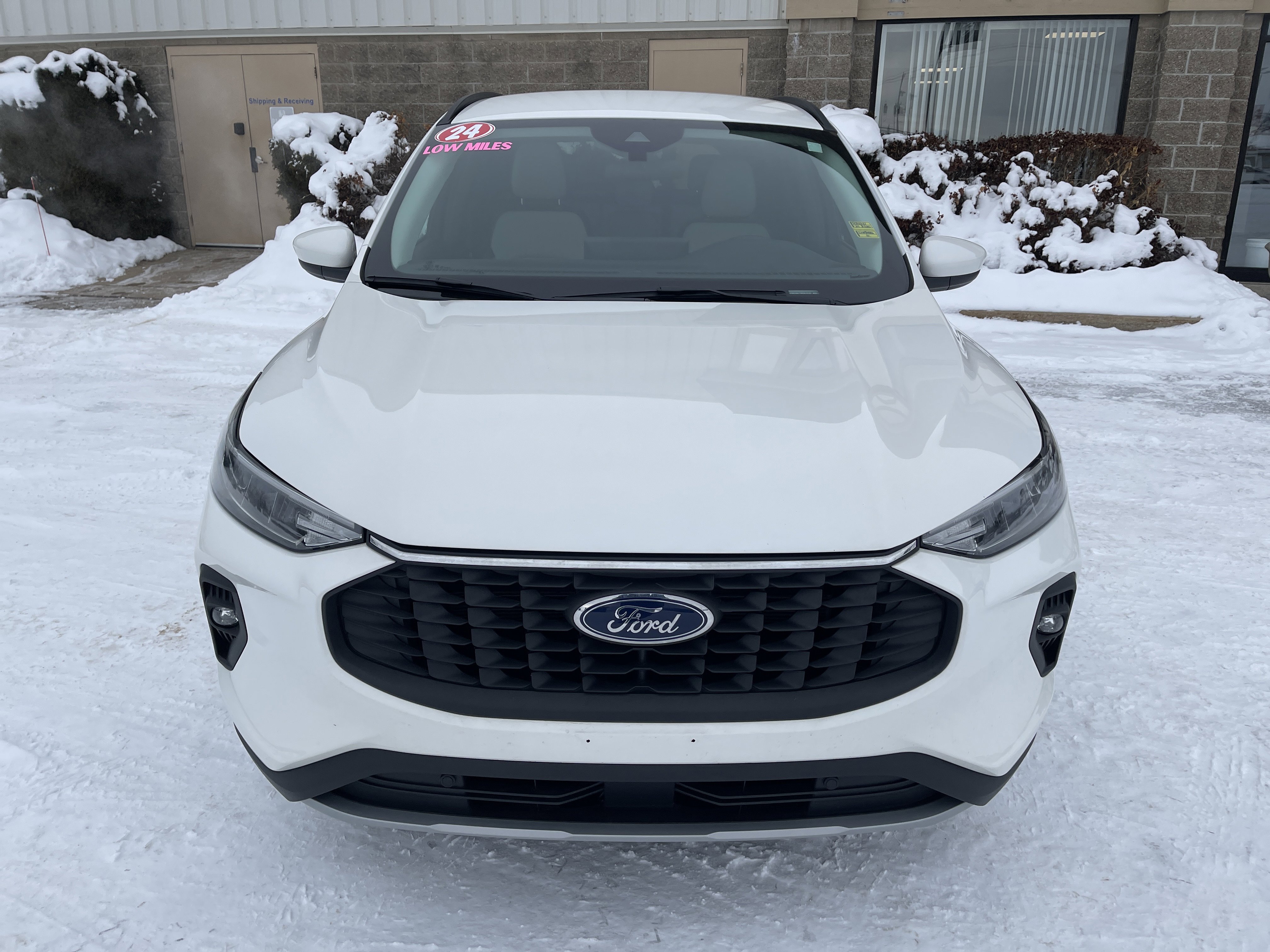 Used 2024 Ford Escape SE image 8