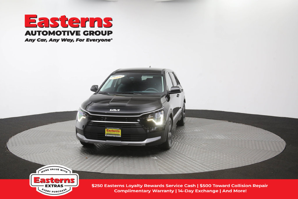 Used 2025 Kia Niro LX FWD image 52