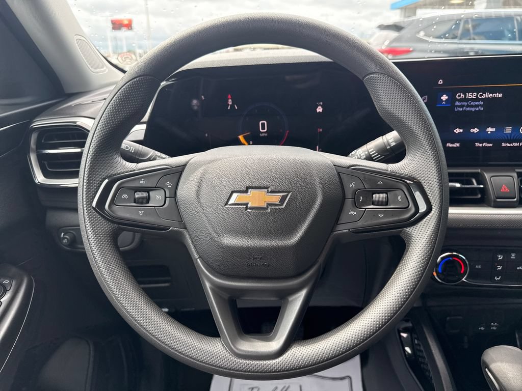 Used 2026 Chevrolet TrailBlazer LS w/ LS Convenience Package AWD/4WD image 25