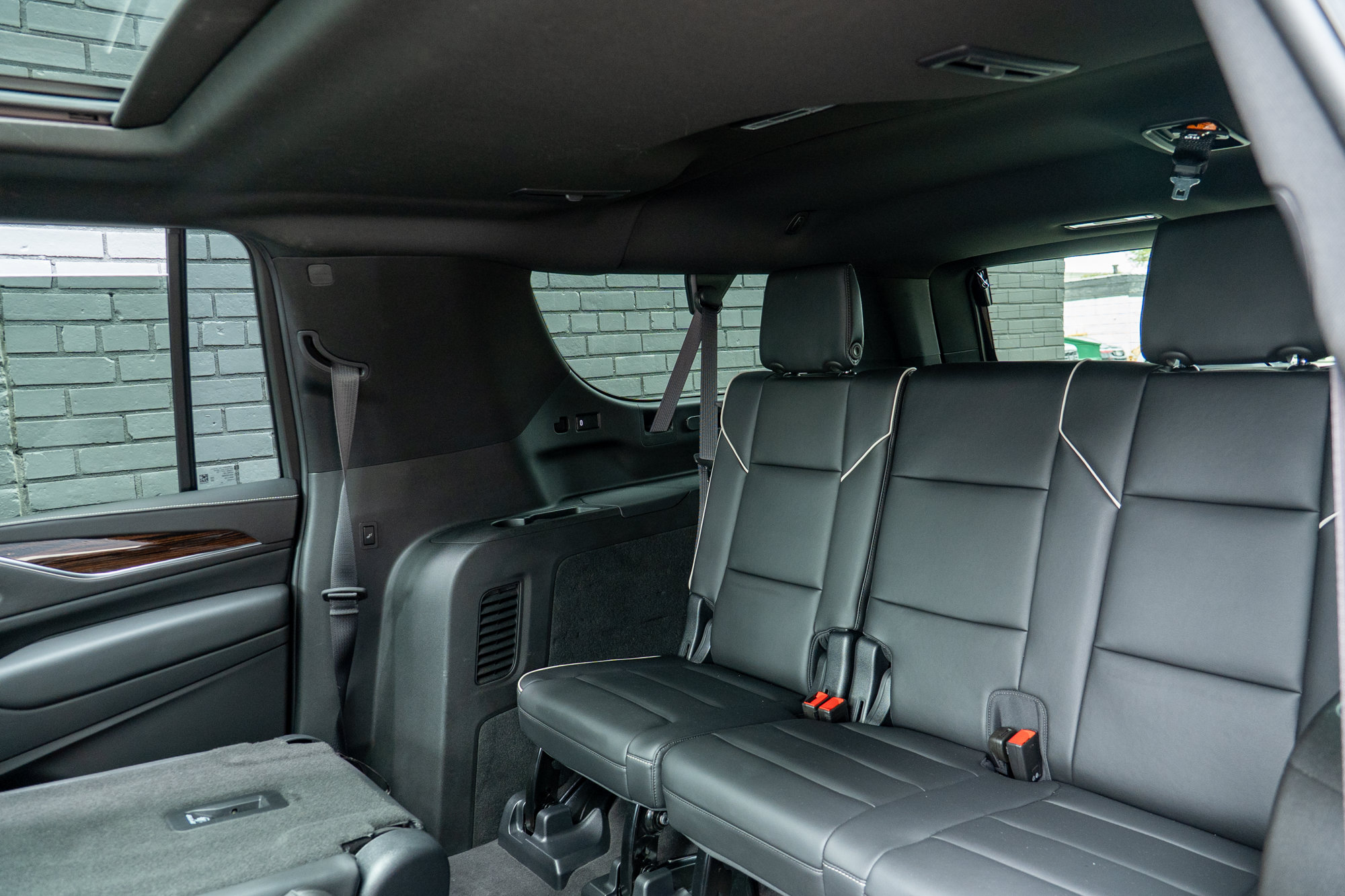 Used 2022 Cadillac Escalade ESV Premium Luxury AWD/4WD image 32