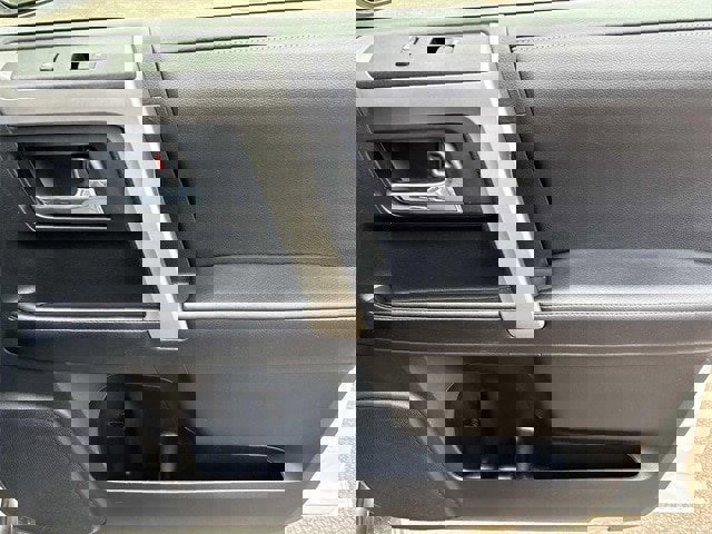 Used 2019 Toyota 4Runner SR5 w/ Four Season Floor Mat Package image 22