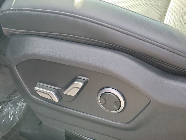 Used 2025 Hyundai Santa Fe SEL image 16