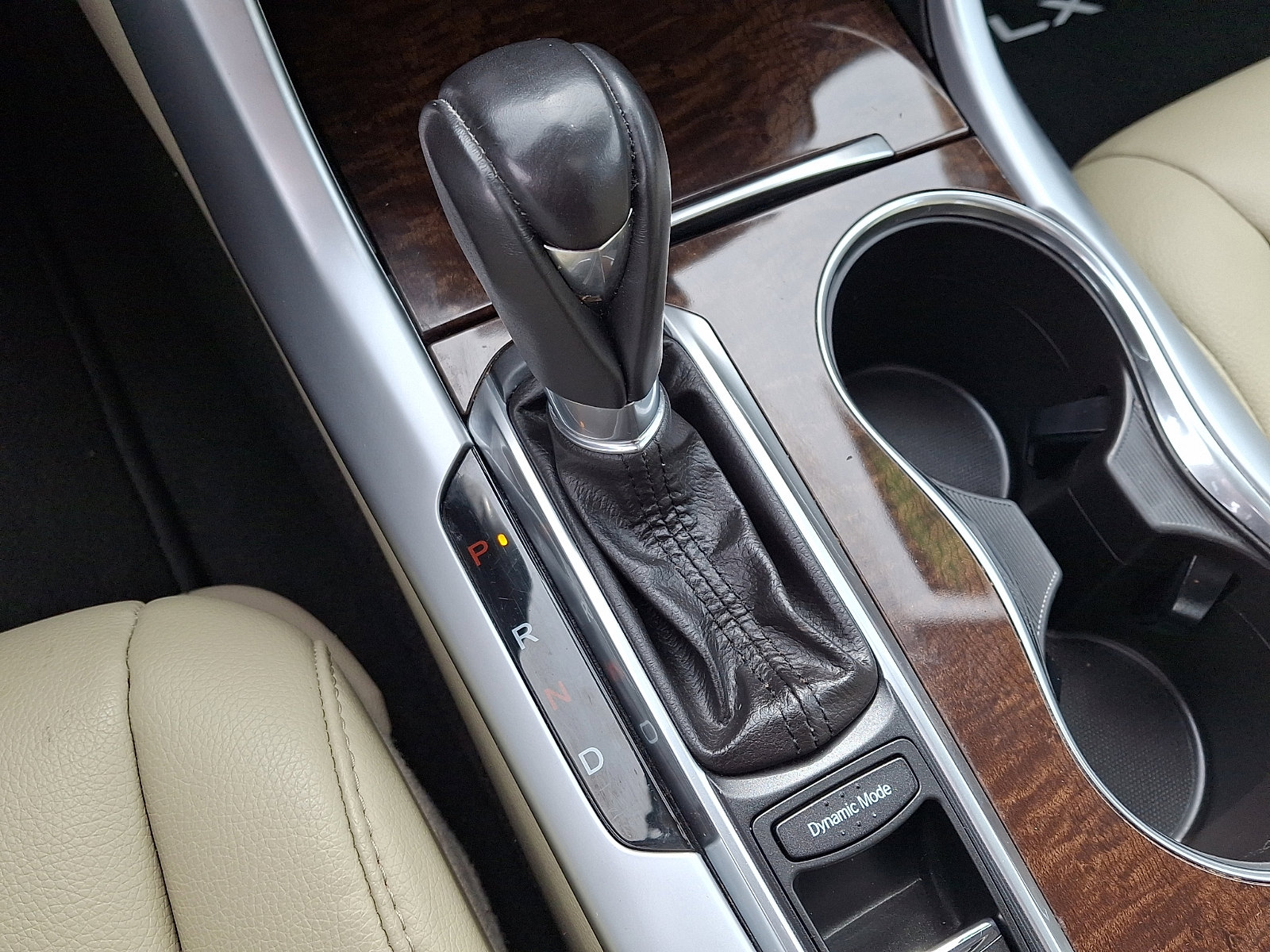 Used 2020 Acura TLX image 15