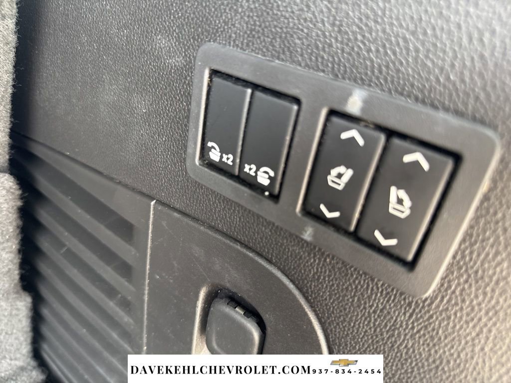 Used 2015 Chevrolet Tahoe LTZ AWD/4WD image 30