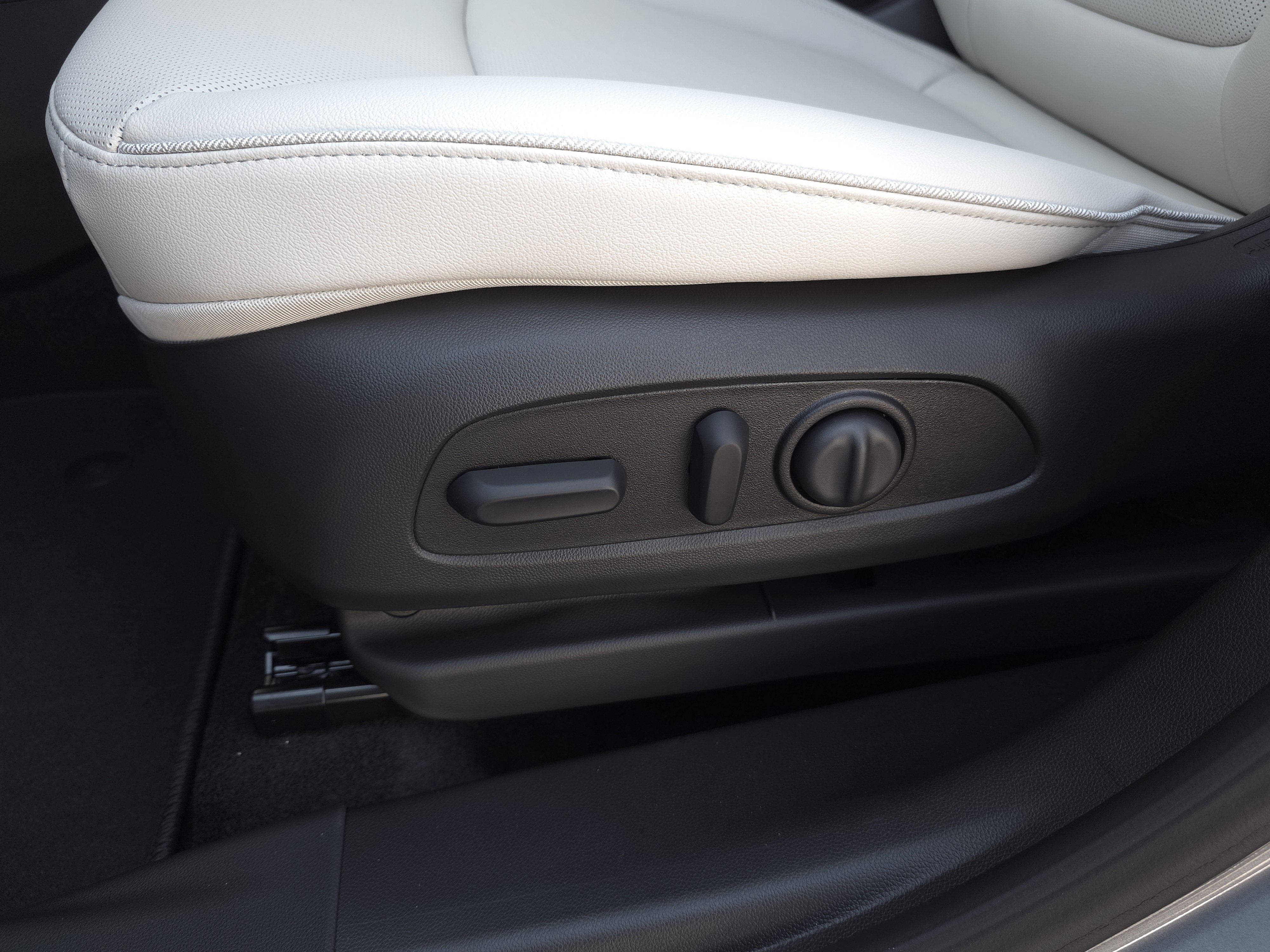 New 2026 Buick Encore GX Sport Touring w/ Comfort Package image 11