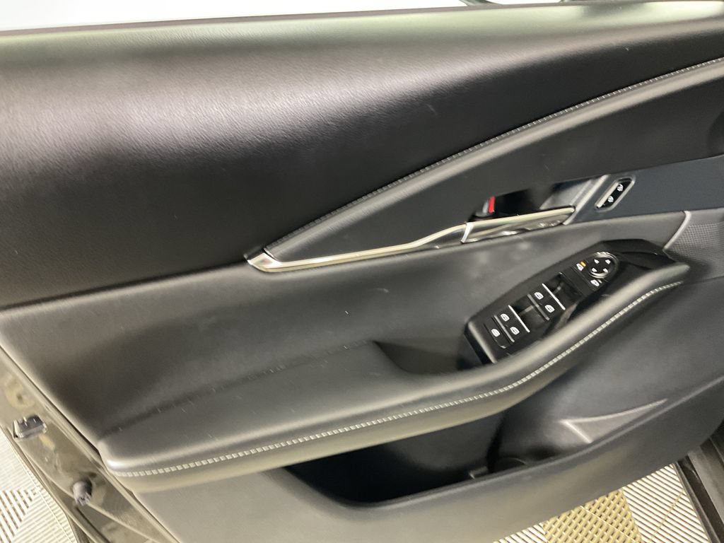 Used 2025 MAZDA CX-30 AWD 2.5 S w/ Preferred Package image 17