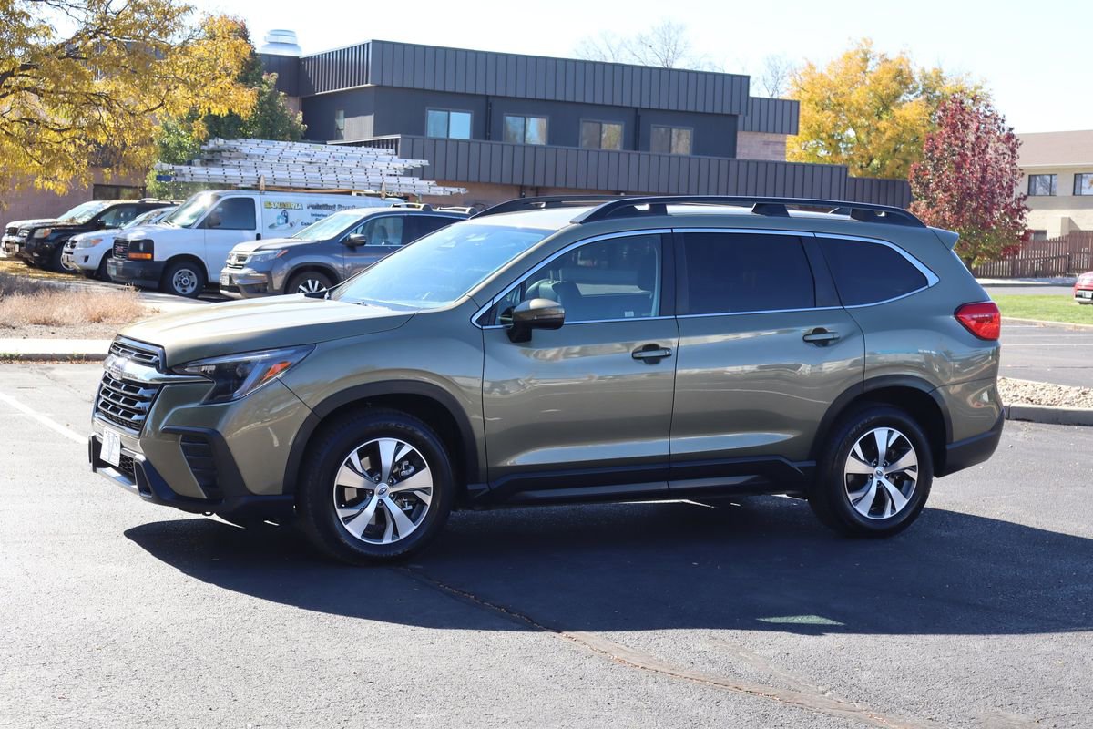 Used 2023 Subaru Ascent Premium w/ Convenience Package image 10