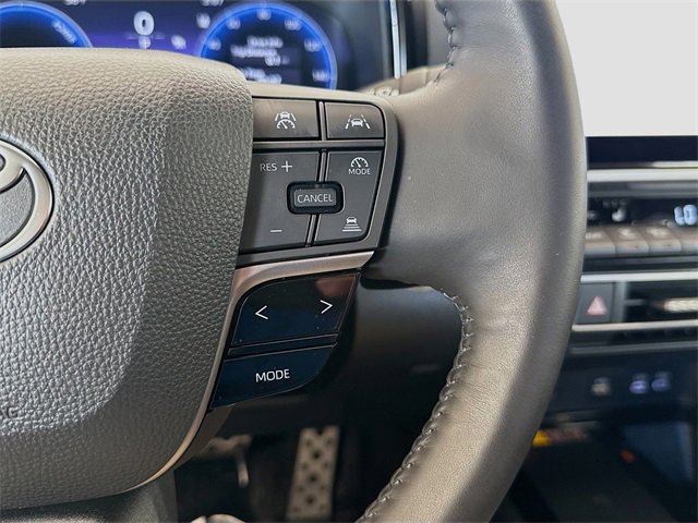 Used 2025 Toyota Camry XSE image 34