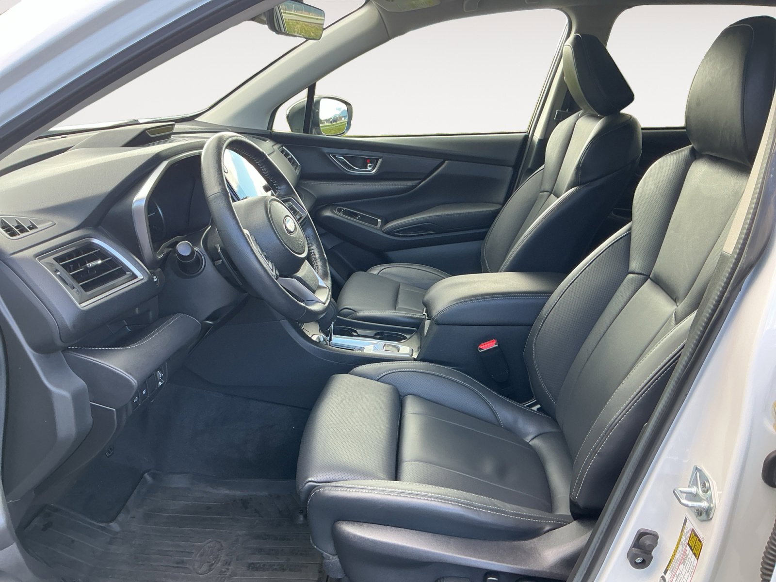 Certified 2024 Subaru Ascent Limited w/ Popular Package #2 image 9