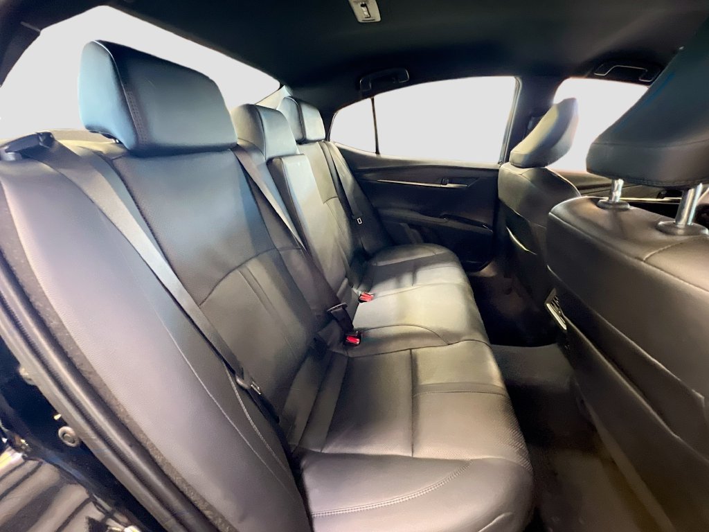 Used 2026 Toyota Camry XSE FWD image 26