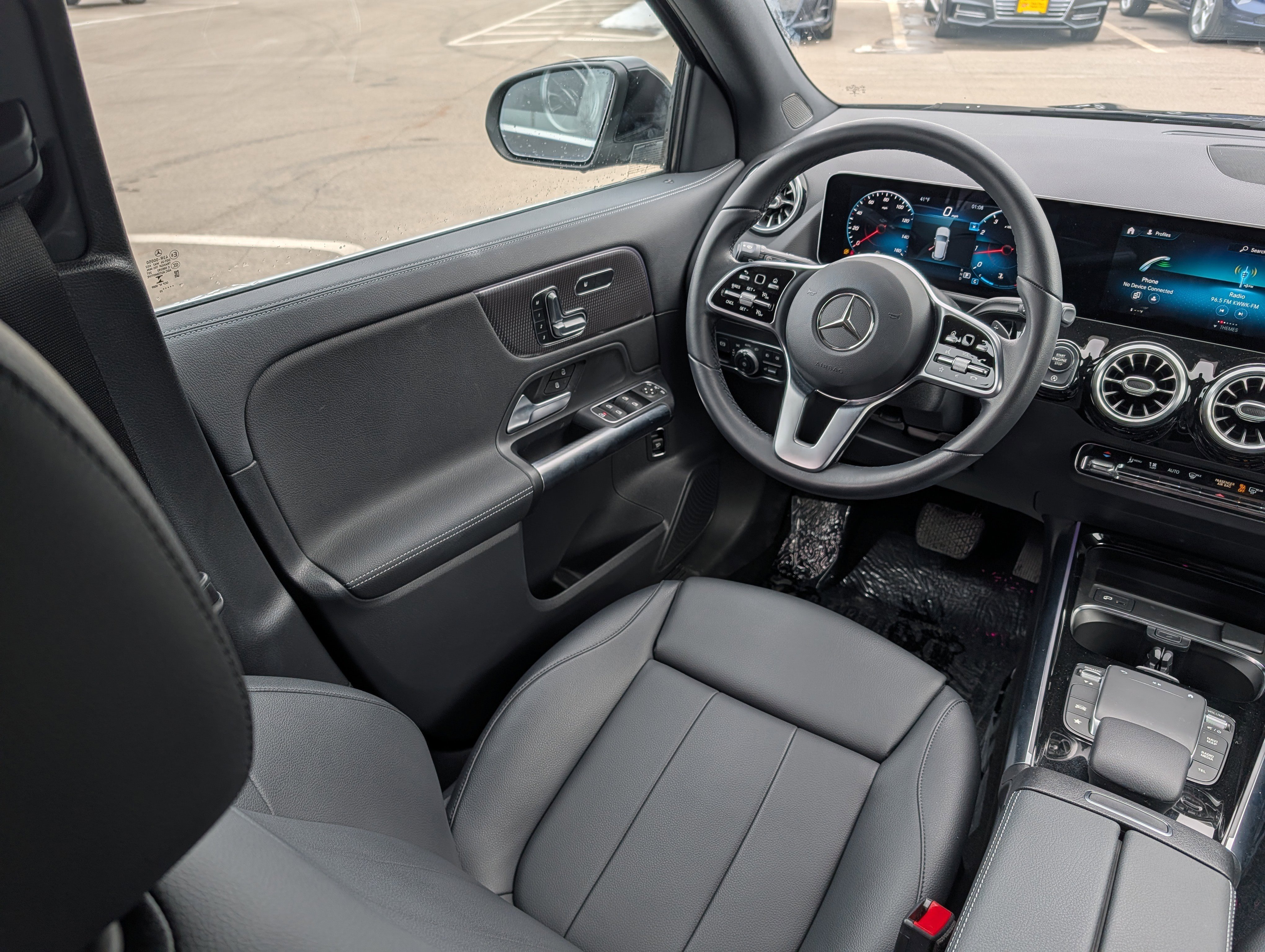 Used 2021 Mercedes-Benz GLA 250 4MATIC image 9