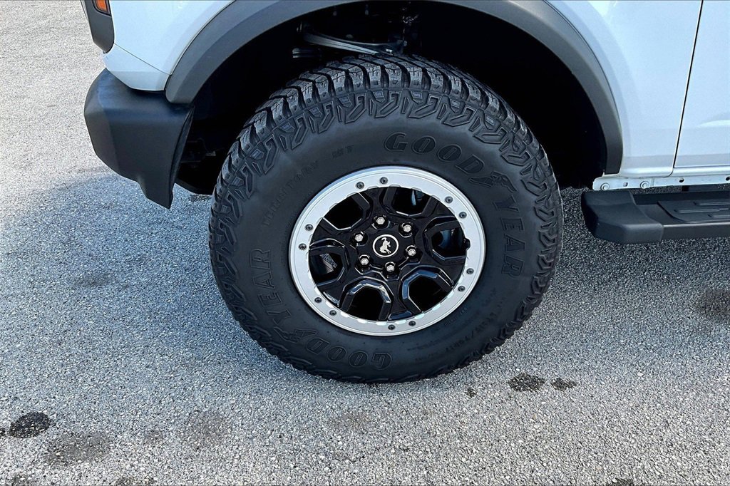 Used 2023 Ford Bronco Big Bend w/ Sasquatch Package image 13