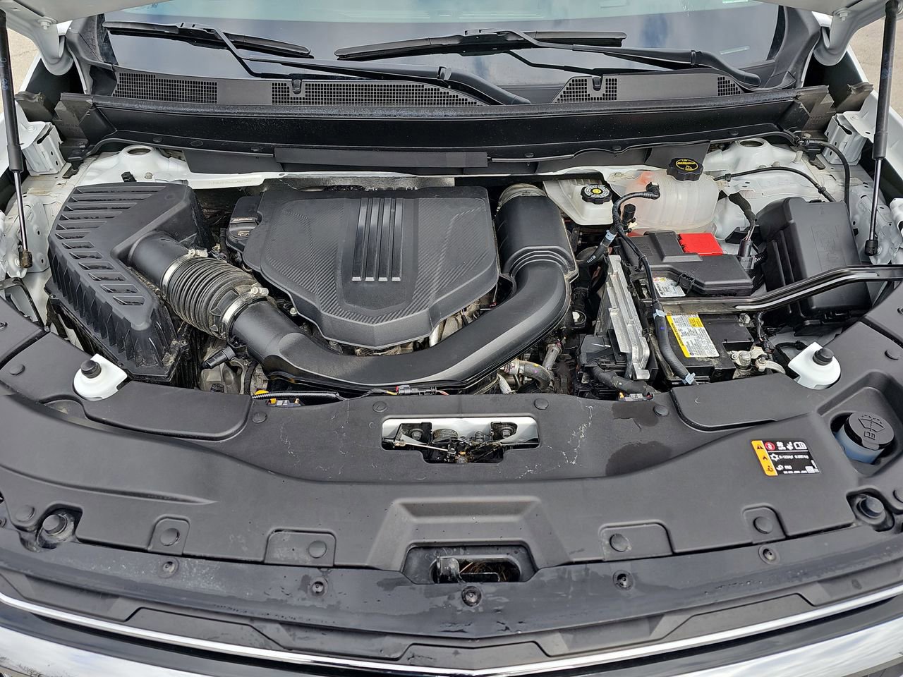 Certified 2025 Chevrolet Traverse LT w/ Sun and Wheel Package image 37
