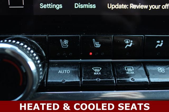 Used 2024 GMC Canyon AT4 w/ AT4 Premium Package image 5