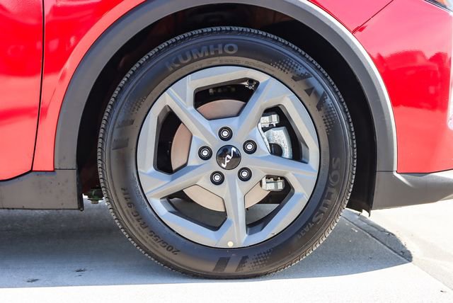 Used 2025 Kia K4 LXS image 11