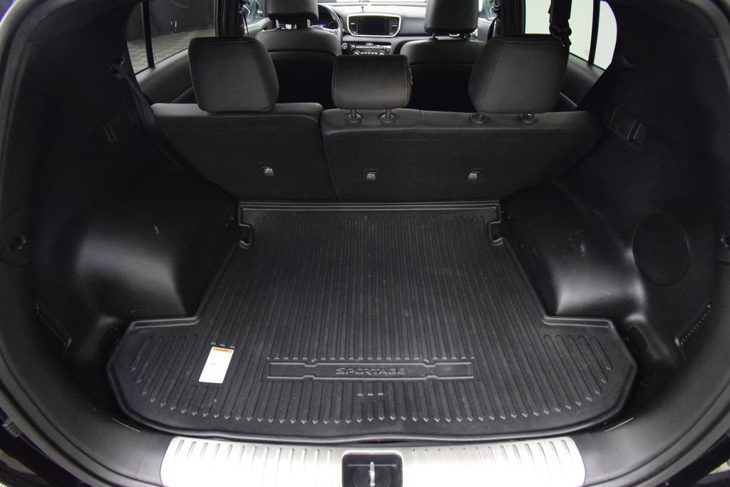 Used 2020 Kia Sportage S w/ S Premium Package AWD/4WD image 33