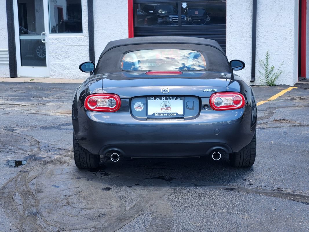 Used 2015 MAZDA MX-5 Miata Sport RWD image 8